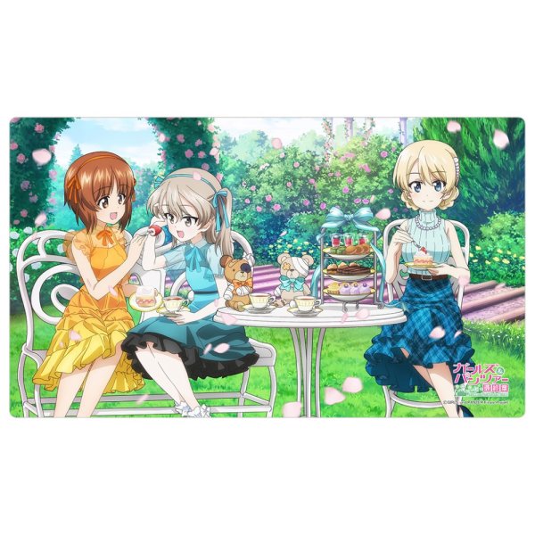 画像1:  【予約商品】  カーテン魂　ガールズ＆パンツァー　最終章　描き下ろしラバーマット（お茶会） 【25年8月下旬発売】 (1)