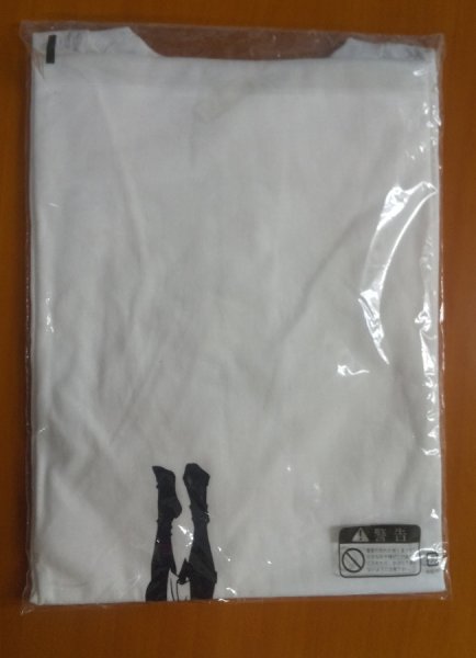 画像2: 【倉庫在庫】マジックザギャザリング チャンドラ Tシャツ ホワイト（未開封・買取品・Lサイズ） (2)