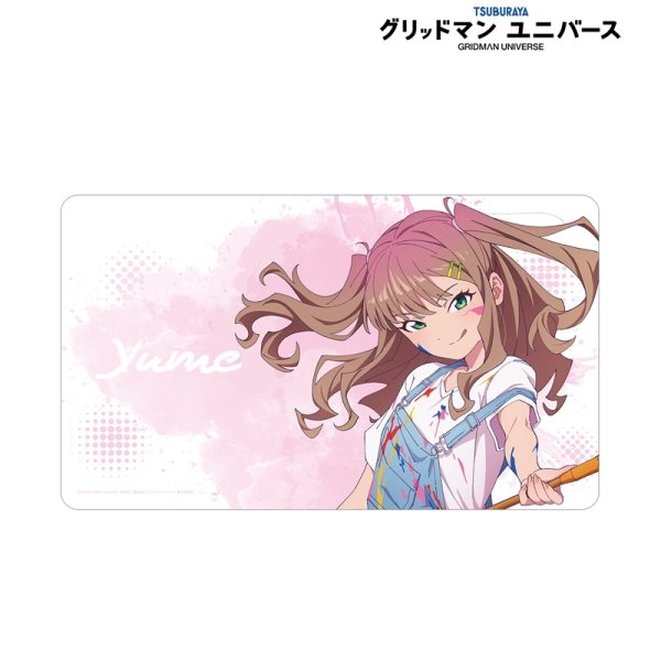 画像1:  【予約商品】  アルマビアンカ　グリッドマン ユニバース 描き下ろし 南 夢芽 ペインタースタイルver. マルチデスクマット 【26年2月中旬発売】    (1)