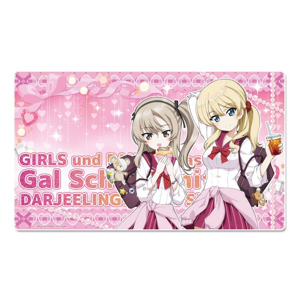 画像1:  【予約商品】  シーズナルプランツ　ガールズ＆パンツァー 最終章 描き下ろし デスクマット【ダージリン＆島田愛里寿】ギャル制服ver. 【26年3月発売】 (1)