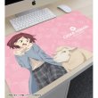 画像3:  【予約商品】  アルマビアンカ　TVアニメ『負けヒロインが多すぎる！』 描き下ろし 小鞠 知花 動物とのふれあいver. マルチデスクマット 【26年3月下旬発売】    (3)