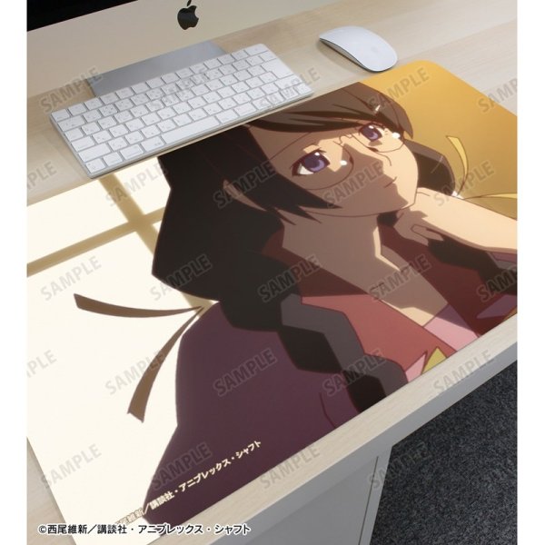 画像3:  【予約商品】  アルマビアンカ　〈物語〉シリーズ 羽川翼 場面写マルチデスクマット 【26年4月上旬発売】    (3)