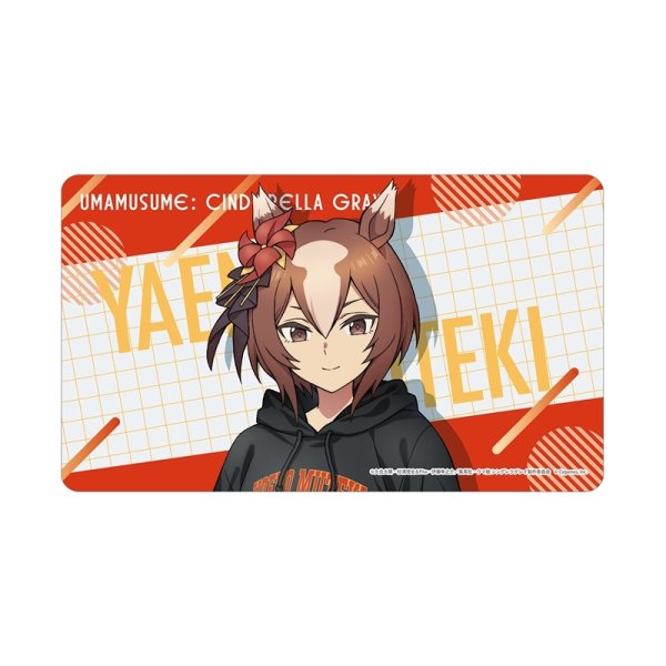 画像1:  【予約商品】  アルマビアンカ　アニメ『ウマ娘 シンデレラグレイ』 ヤエノムテキ マルチデスクマット POP UP SHOP in マルイ 【26年5月下旬発売】 (1)
