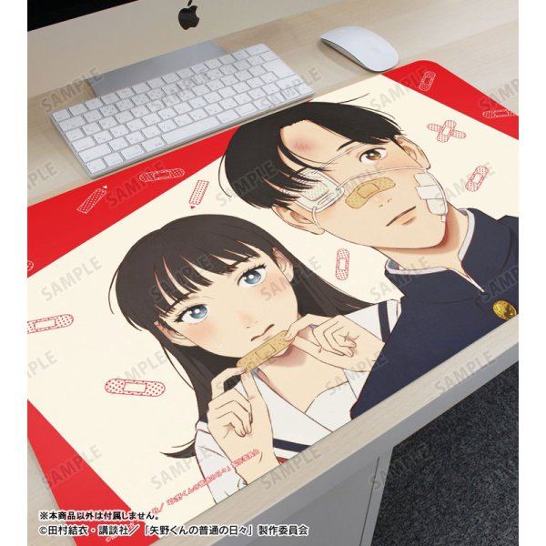 画像3:  【予約商品】  アルマビアンカ　TVアニメ「矢野くんの普通の日々」 ティザービジュアル マルチデスクマット 【26年6月上旬発売】 (3)