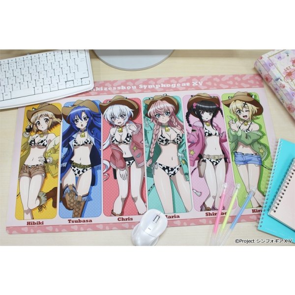 画像2:  【予約商品】  シーズナルプランツ　戦姫絶唱シンフォギアＸＶ 描き下ろし デスクマット カウガールver. 【26年7月発売】 (2)