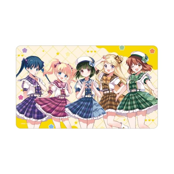 画像1:  【予約商品】  アルマビアンカ　きんいろモザイク 原悠衣先生 描き下ろし 集合 アイドル風衣装ver. マルチデスクマット 【26年7月中旬発売】 (1)