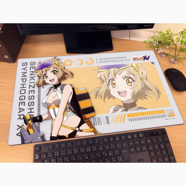 画像2:  【予約商品】  カーテン魂　戦姫絶唱シンフォギアＸＶ 描き下ろしラバーマット（響／サイバーミリタリー） 【26年9月上旬発売】 (2)