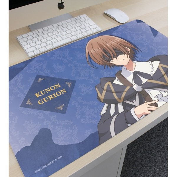 画像3:  【予約商品】  アルマビアンカ　TVアニメ「魔術師クノンは見えている」 クノン・グリオン マルチデスクマット 【26年9月上旬発売】 (3)