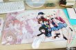 画像3:  【予約商品】  シーズナルプランツ　きんいろモザイク デスクマット【修学旅行】 【26年11月発売】 (3)