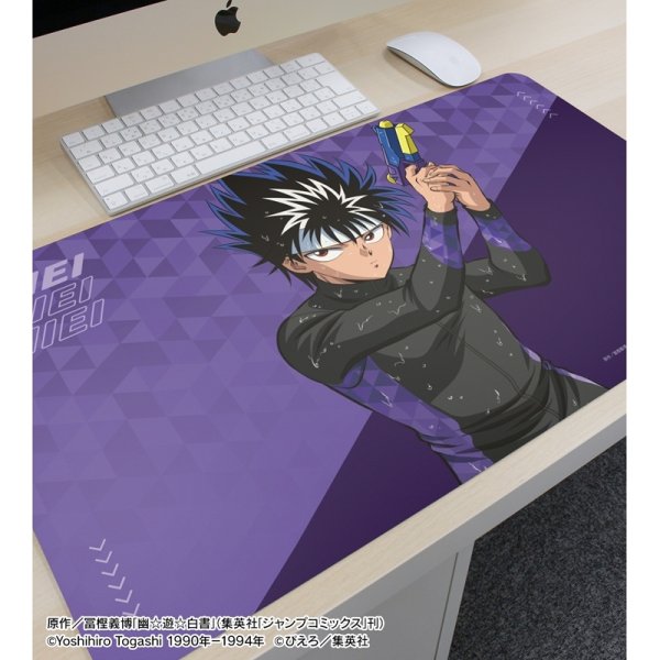 画像3:  【予約商品】  アルマビアンカ　TVアニメ『幽☆遊☆白書』 描き下ろし 飛影 ウォーターガンバトルver. マルチデスクマット 【26年11月中旬発売】 (3)
