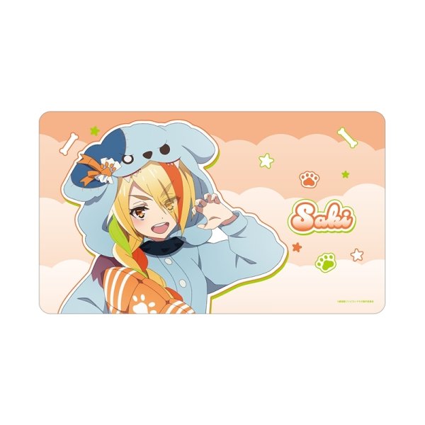 画像1:  【予約商品】  アルマビアンカ　劇場版『ゾンビランドサガ ゆめぎんがパラダイス』 描き下ろし 二階堂 サキ ロメロパジャマver. マルチデスクマット 【26年11月中旬発売】 (1)