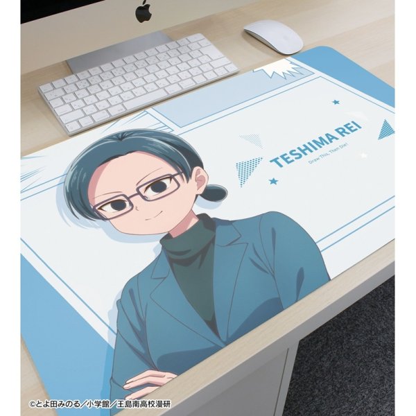 画像3:  【予約商品】  アルマビアンカ　TVアニメ『これ描いて死ね』 手島 零 マルチデスクマット 【26年11月中旬発売】 (3)