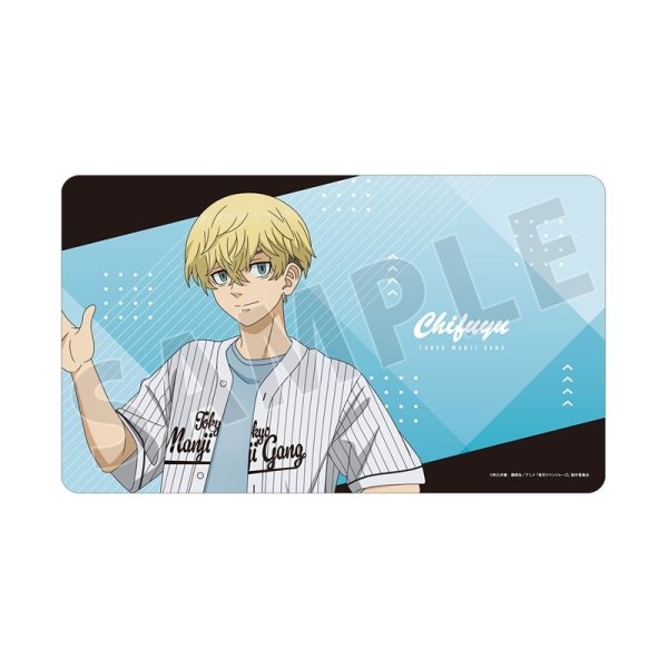 画像1:  【予約商品】  アルマビアンカ　TVアニメ『東京リベンジャーズ』 描き下ろし 松野 千冬 ベースボールシャツver. マルチデスクマット 【26年12月上旬発売】 (1)