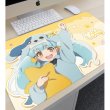 画像3:  【予約商品】  アルマビアンカ　劇場版『ゾンビランドサガ ゆめぎんがパラダイス』 描き下ろし 星川 リリィ ロメロパジャマver. マルチデスクマット 【26年11月中旬発売】 (3)