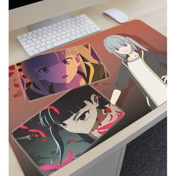 画像2:  【予約商品】  アルマビアンカ　TVアニメ『リィンカーネーションの花弁』 灰都・ルオ・ブフェット 場面写マルチデスクマット 【26年12月中旬発売】 (2)