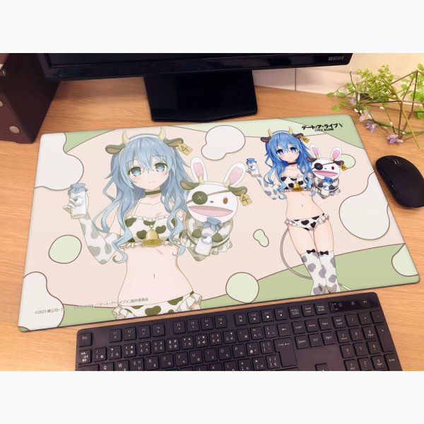 画像2:  【予約商品】  カーテン魂　[デート・ア・ライブV]描き下ろしラバーマット（四糸乃／牛柄水着） 【26年12月中旬発売】 (2)