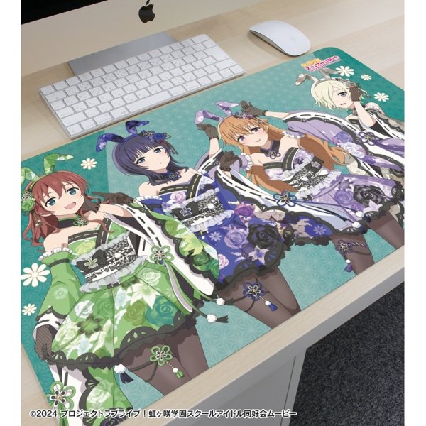 画像3:  【予約商品】  アルマビアンカ　ラブライブ！虹ヶ咲学園スクールアイドル同好会 描き下ろし 3年生 和バニーver. マルチデスクマット 【27年1月下旬発売】 (3)