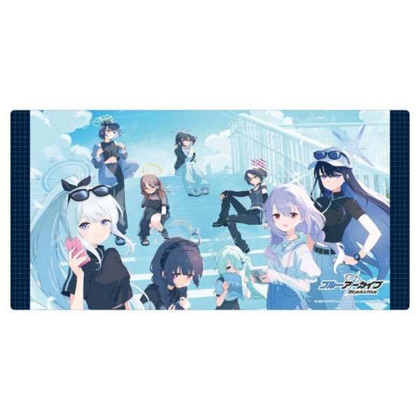画像1:  【予約商品】  キャラバン　ブルーアーカイブ -Blue Archive- 描き下ろしデスクマット 5.5th Anniversary POP UP STORE 【26年12月発売】 (1)