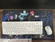 画像3:  【予約商品】  クロノア　TVアニメ「夜桜さんちの大作戦」 デスクマット 【27年1月発売】 (3)