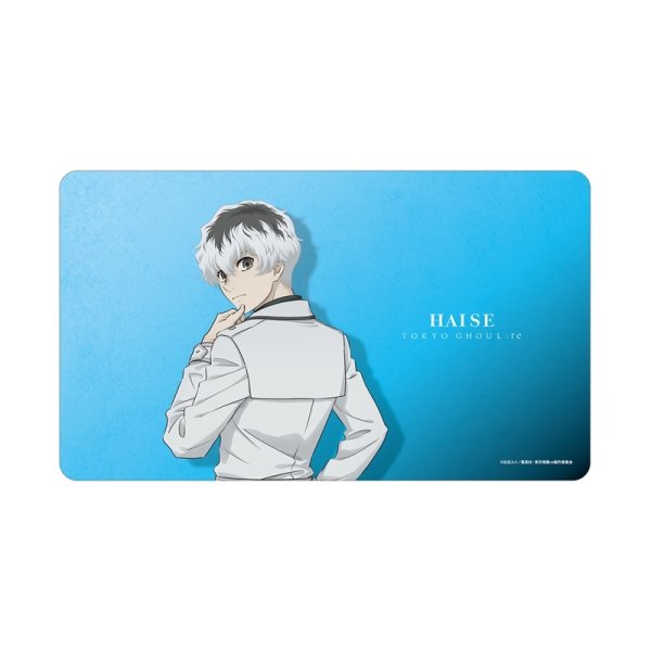 画像1:  【予約商品】  アルマビアンカ　TVアニメ『東京喰種トーキョーグール:re』 描き下ろし 佐々木琲世 戦う背中ver. マルチデスクマット 【27年1月下旬発売】 (1)