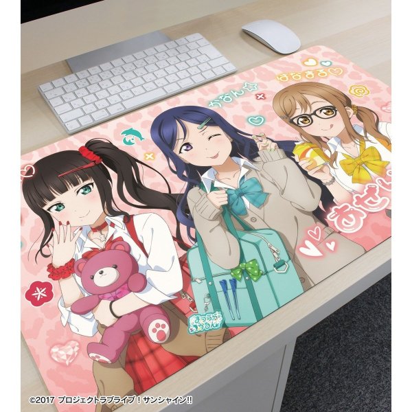 画像3:  【予約商品】  アルマビアンカ　ラブライブ！サンシャイン!! 描き下ろし AZALEA ギャル制服ver. マルチデスクマット 【27年2月上旬発売】 (3)
